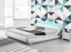 Lit à Led 160x200 Cm Simili Cuir Blanc Liseré Noir Night -Pas Cher Lit Magasin lit a led 160x200 cm simili cuir blanc lisere noir soon 3557630016491 570083