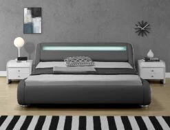 Lit à Led 180x200 Cm Simili Cuir Noir Liseré Blanc Night -Pas Cher Lit Magasin lit a led 180x200 cm simili cuir noir lisere blanc soon 3557630016729 570093