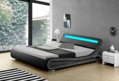 Lit à Led 180x200 Cm Simili Cuir Noir Liseré Blanc Night -Pas Cher Lit Magasin lit a led 180x200 cm simili cuir noir lisere blanc soon 3557630016729 570094