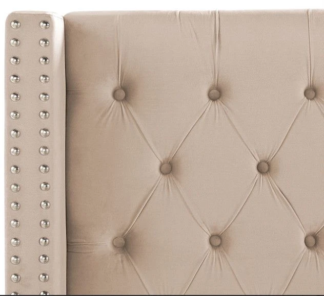 Lit Capitonné Chesterfield Velours Beige Klouto 180x200 Cm 8 Lit Capitonné Chesterfield Velours Beige Klouto 180x200 Cm – Image 6