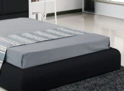 Lit Capitonné Similicuir Noir Avec Coffre Pegus 160x200 Cm -Pas Cher Lit Magasin lit capitonne similicuir noir avec coffre pegus 160x200 cm 3666722576338 595199