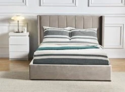 Lit Coffre 140x190 Cm Velours Taupe Capitonné Loria -Pas Cher Lit Magasin lit coffre 140x190 cm velours taupe capitonne loria 3327480065136 1135933