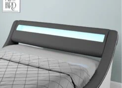 Lit Coffre à Led 140x190 Cm Simili Cuir Gris Liseré Blanc Lenna 10 Lit Coffre à Led 140x190 Cm Simili Cuir Gris Liseré Blanc Lenna -Pas Cher Lit Magasin lit coffre a led 140x190 cm simili cuir gris lisere blanc legend 3557630016835 394671