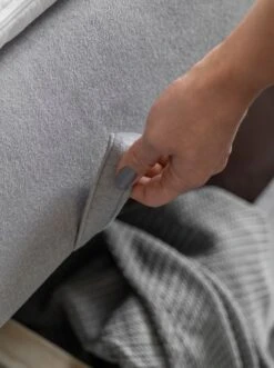 Lit Continental Tissu Gris Clair Chiné Balore 25 Lit Continental Tissu Gris Clair Chiné Balore -Pas Cher Lit Magasin lit continental tissu gris clair chine balore 3666722600705 1396269