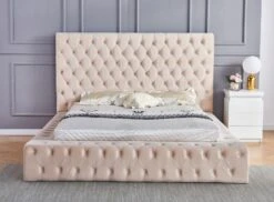 Lit Design Capitonné Velours Beige Clair Kouma 180x200 Cm