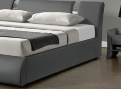 Lit Design Coffre 140x190 Cm Similicuir Gris Et Métal Ange -Pas Cher Lit Magasin lit design similicuir gris et metal ange 140x190 cm 3666722576376 589794